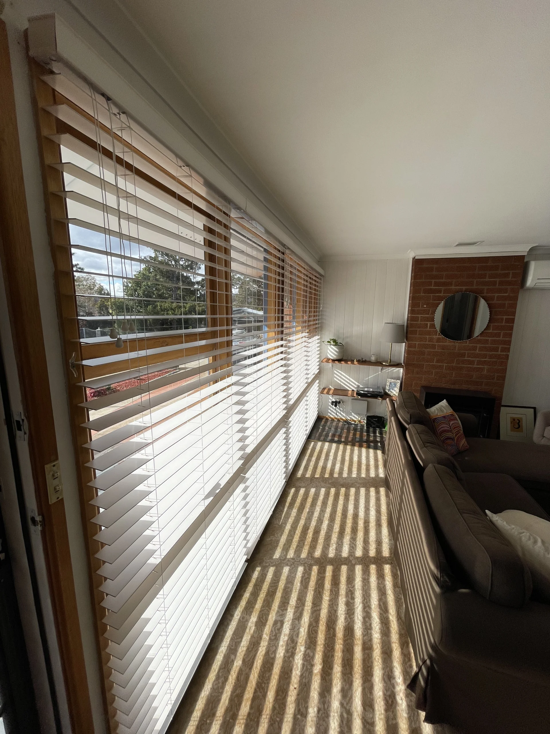 Venetian-Blinds-gallery-image