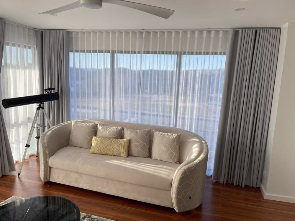 Elegant window curtains for contemporary homes